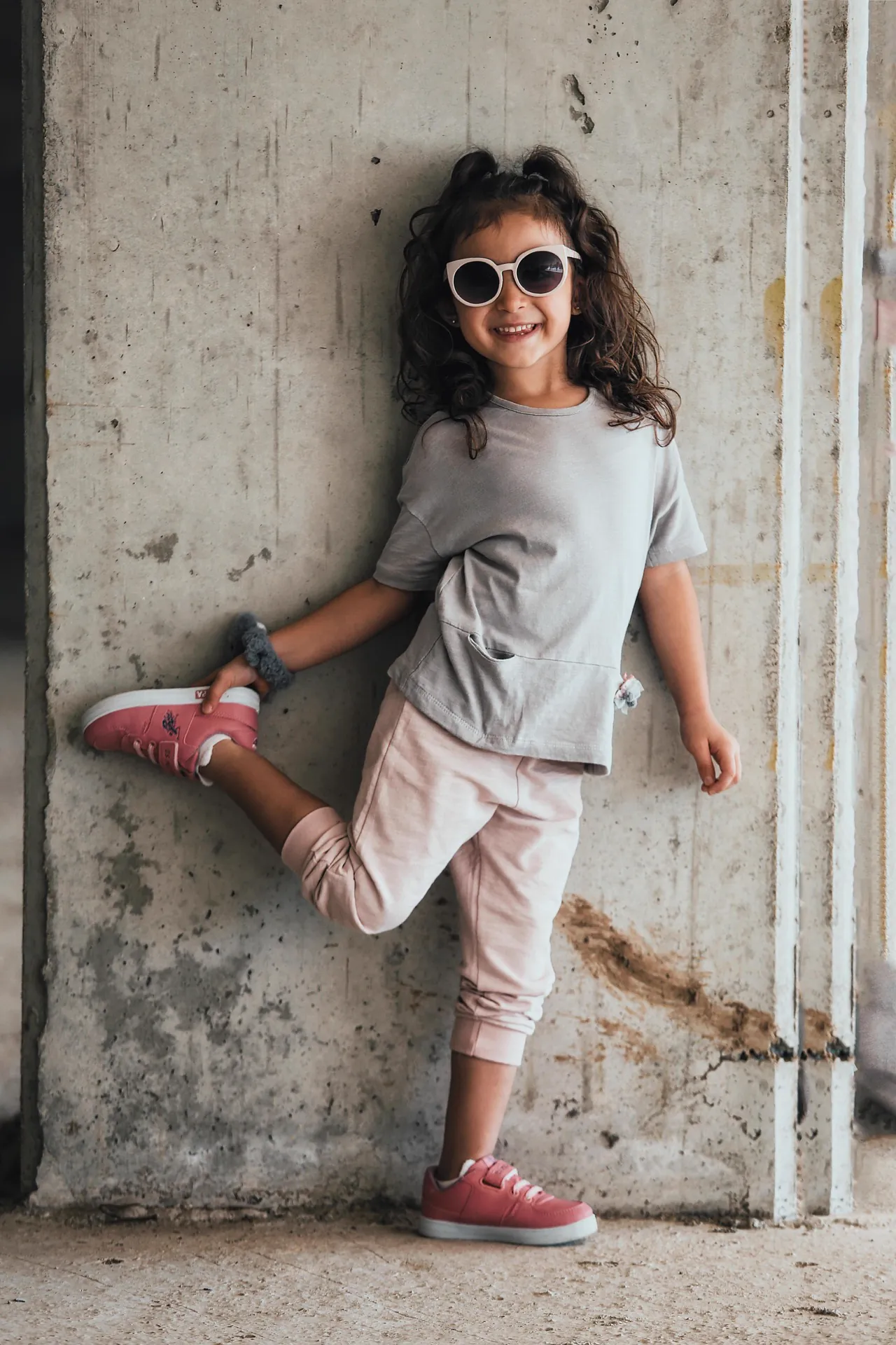 Original image for Girl Smiling Heart Gesture