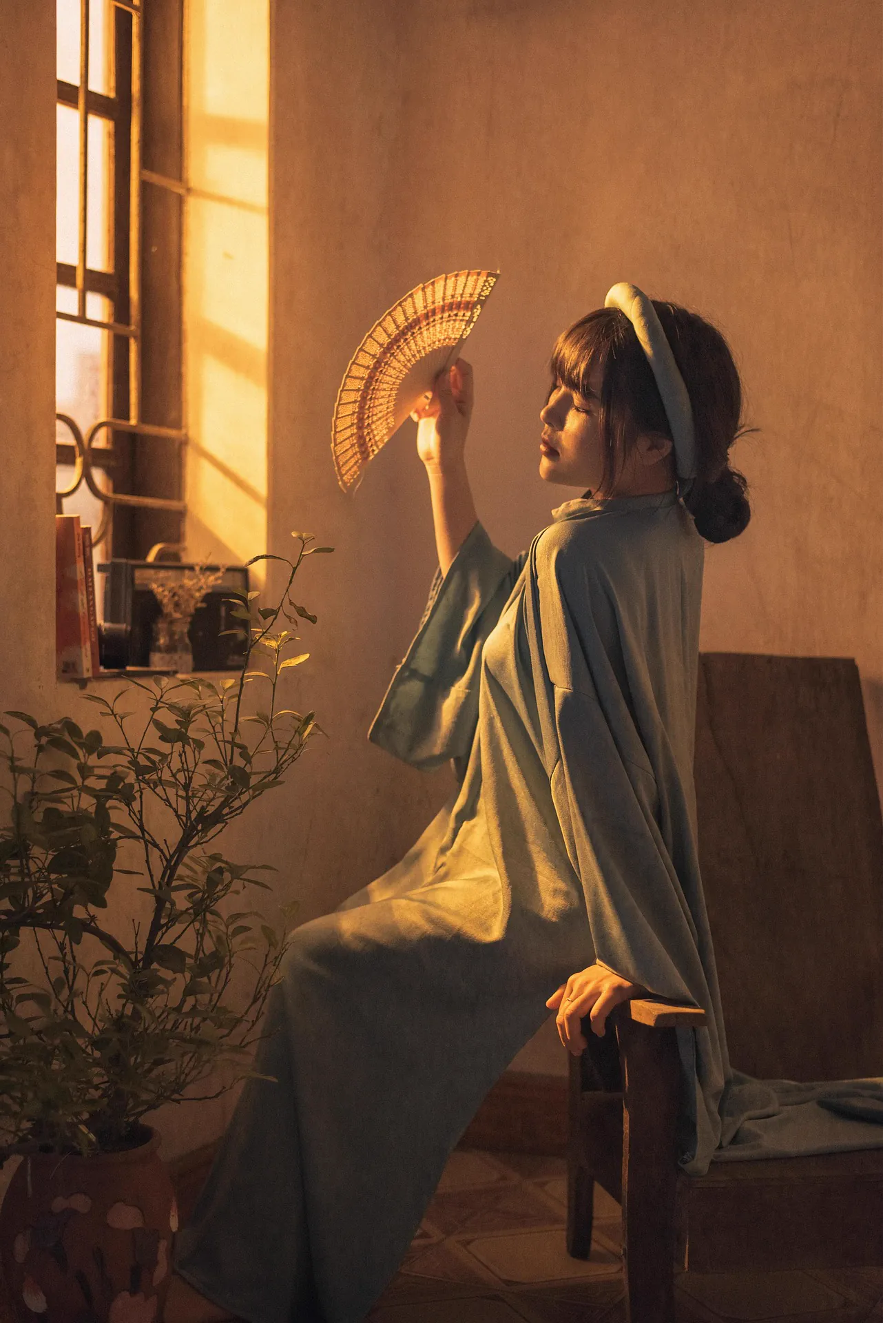 Original image for Girl Fanning Herself